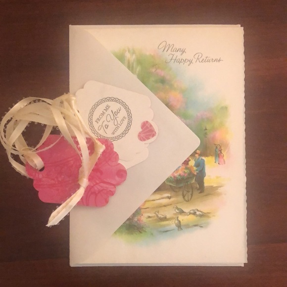 Birthday 🥳 Card (Vintage Card) with three new Gift 🎁 Tags - Picture 5 of 15